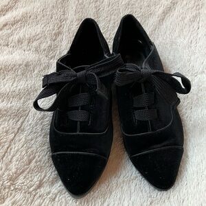 Nine West Black Velvet Lace Up Oxfords